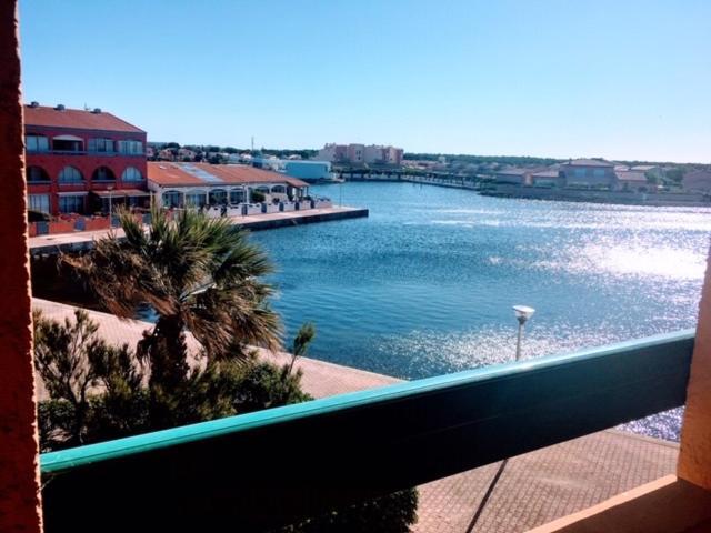 Appartement En Bord D'Etang Le Barcares Bagian luar foto
