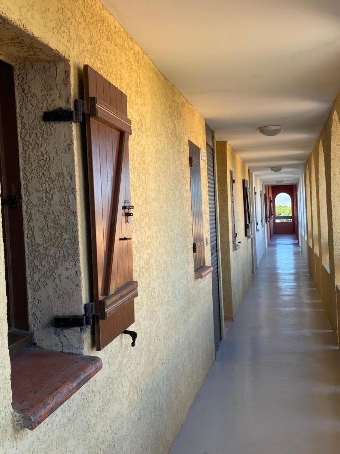 Appartement En Bord D'Etang Le Barcares Bagian luar foto