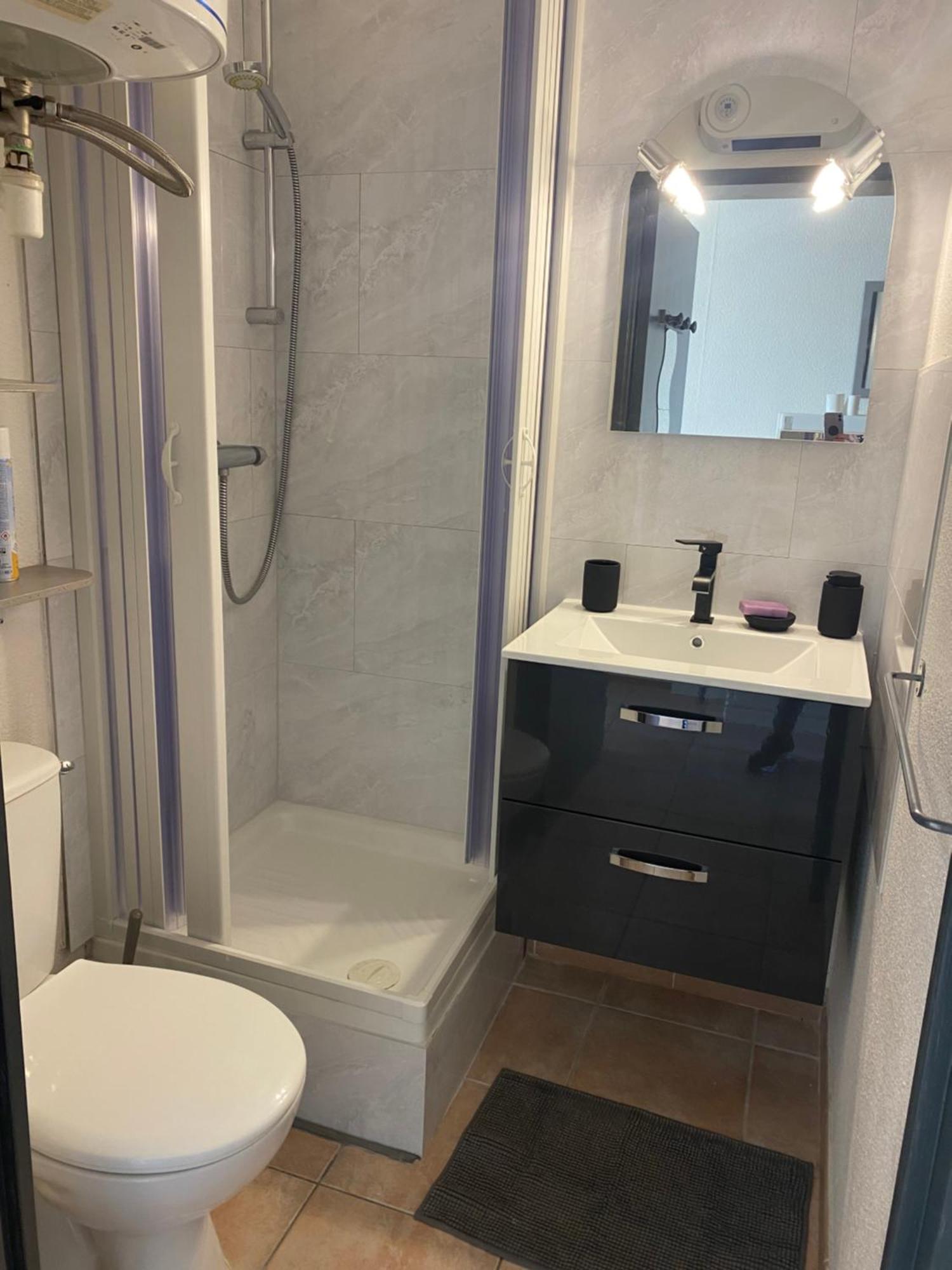 Appartement En Bord D'Etang Le Barcares Bagian luar foto